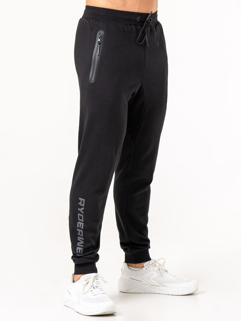 energy-track-pants-black-