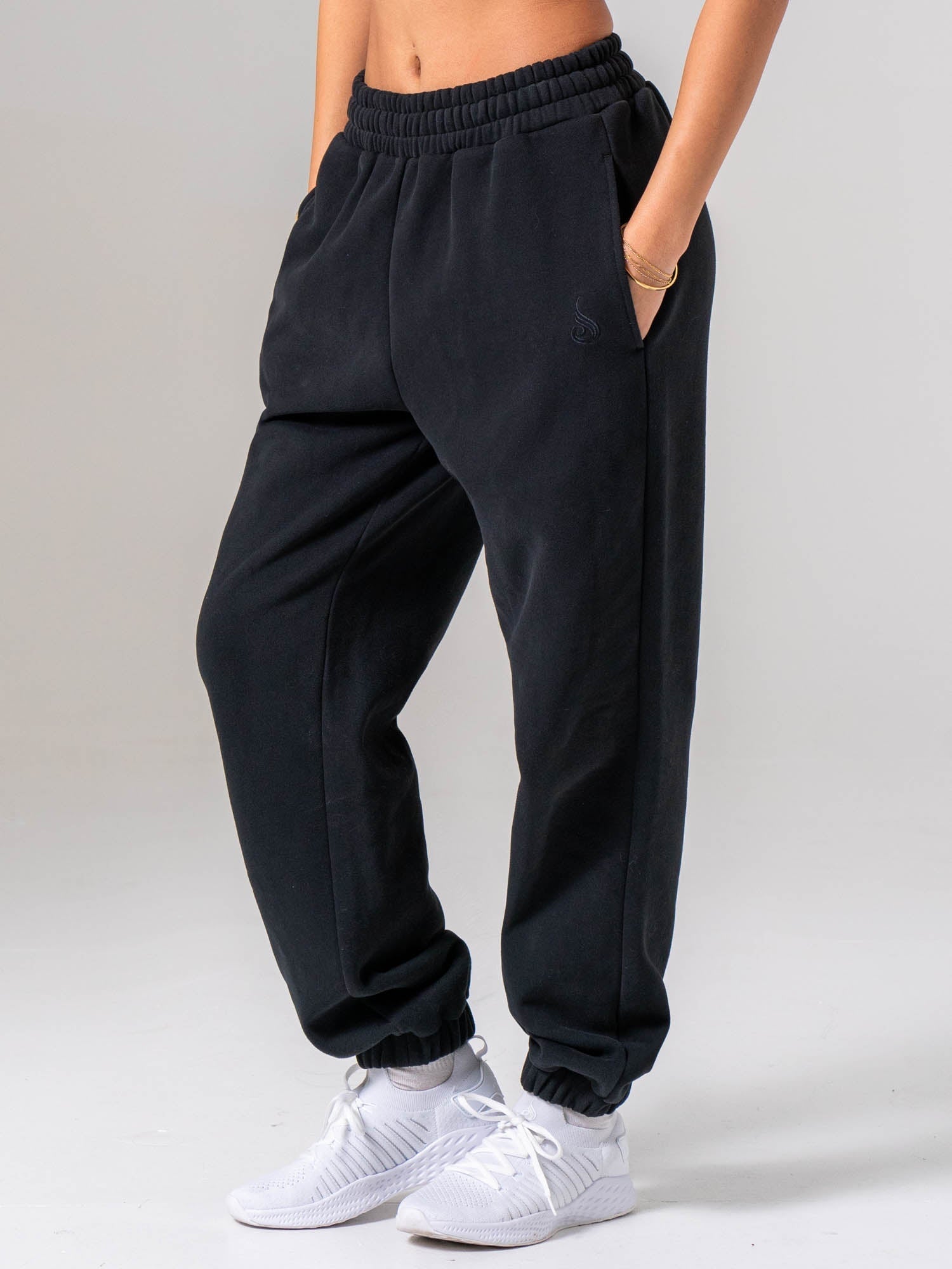 Plush Trackpant - Black - Ryderwear