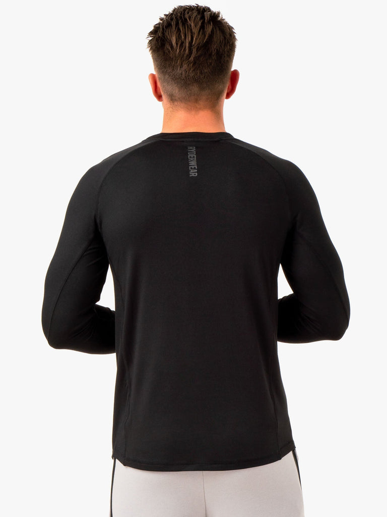 black long sleeve training top
