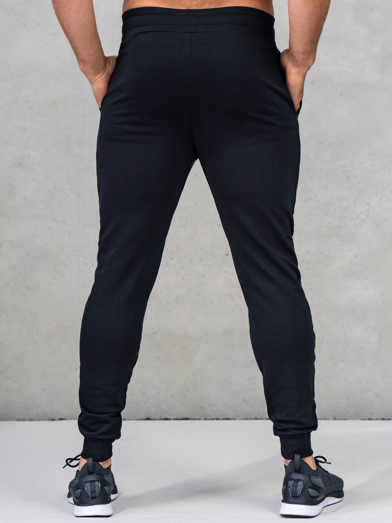 legacy-track-pants-black-