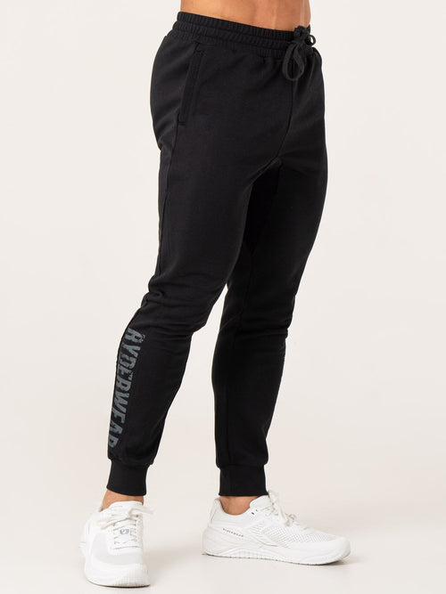 Force Track Pants Black