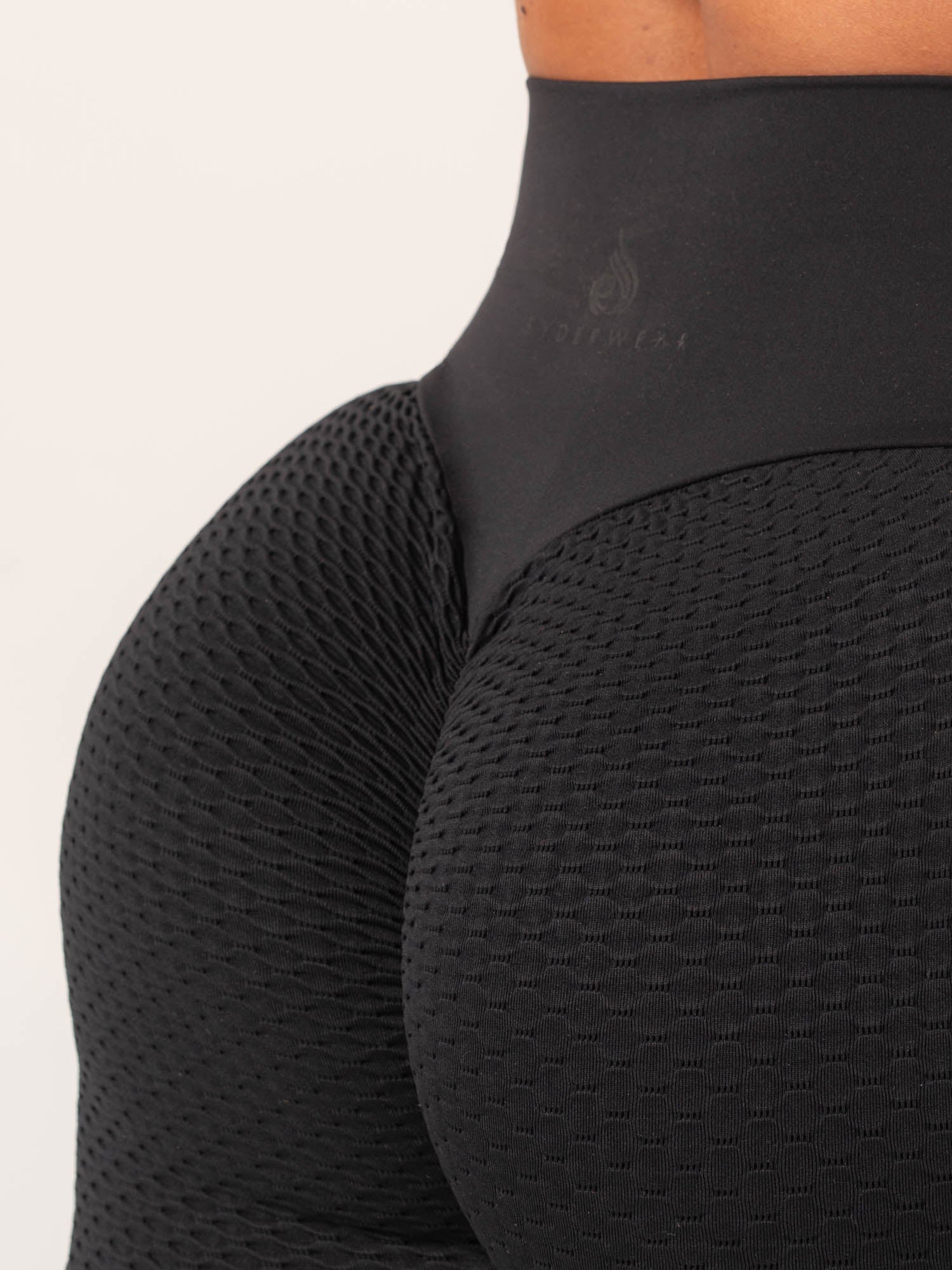 Honeycomb Scrunch Seamless Leggings - Black - Ryderwear