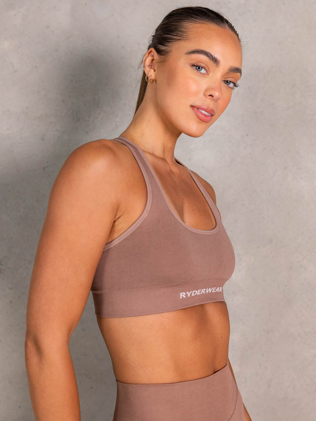 NRG Seamless Scoop Neck Sports Bra - Almond Clothing Ryderwear 