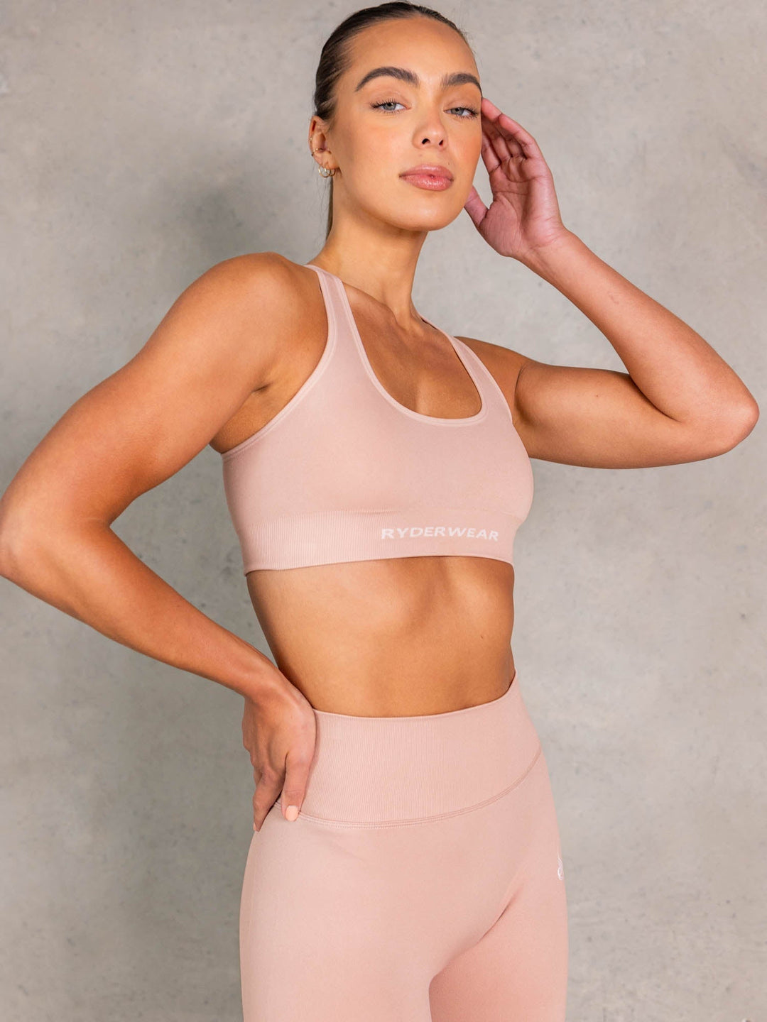 NRG Seamless Scoop Neck Sports Bra - Biscotti Clothing Ryderwear 