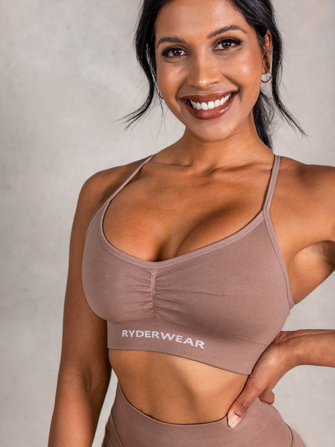 NRG Seamless Sports Bra - Almond Clothing Ryderwear 