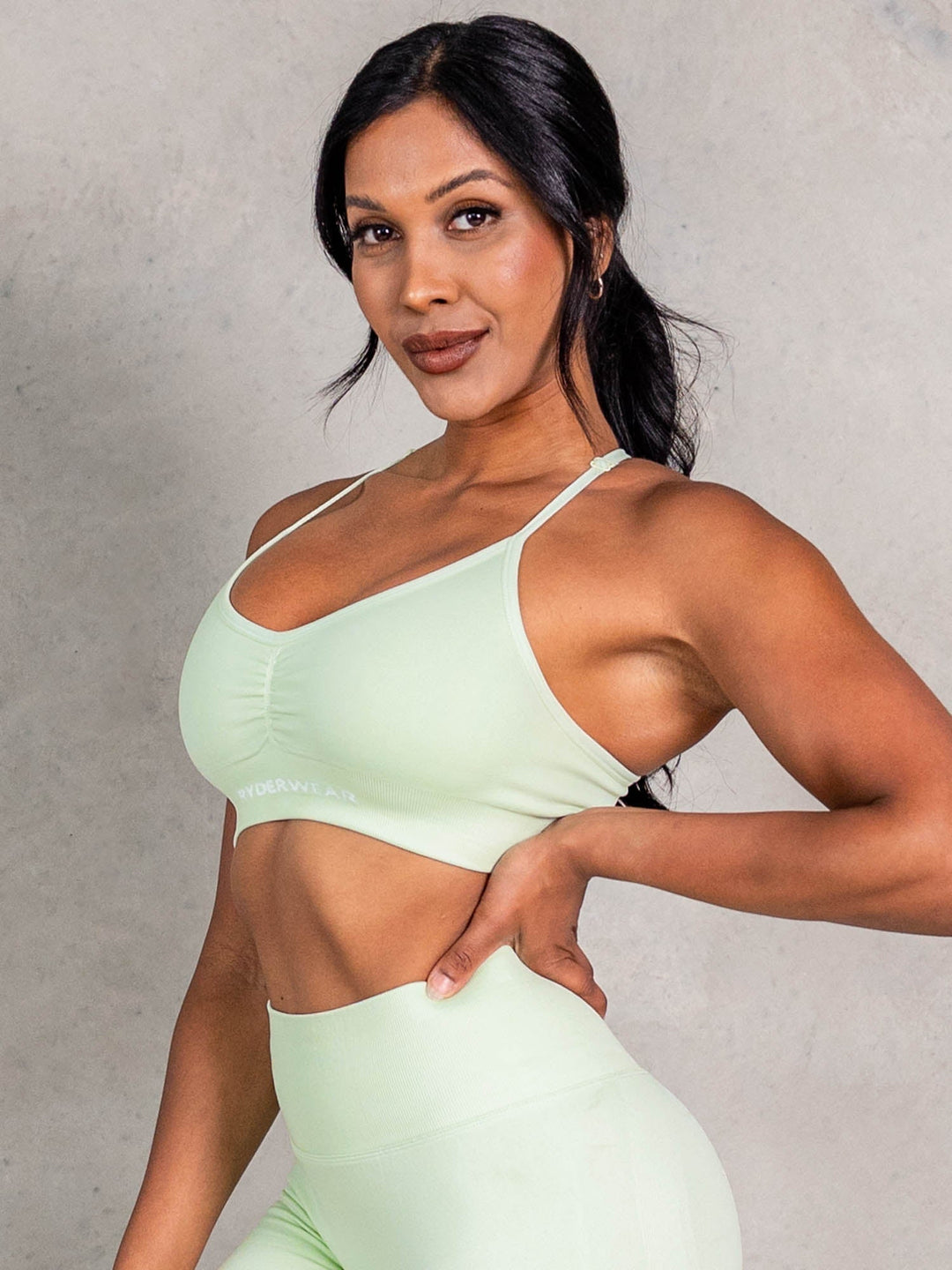 NRG Seamless Sports Bra - Matcha Clothing Ryderwear 