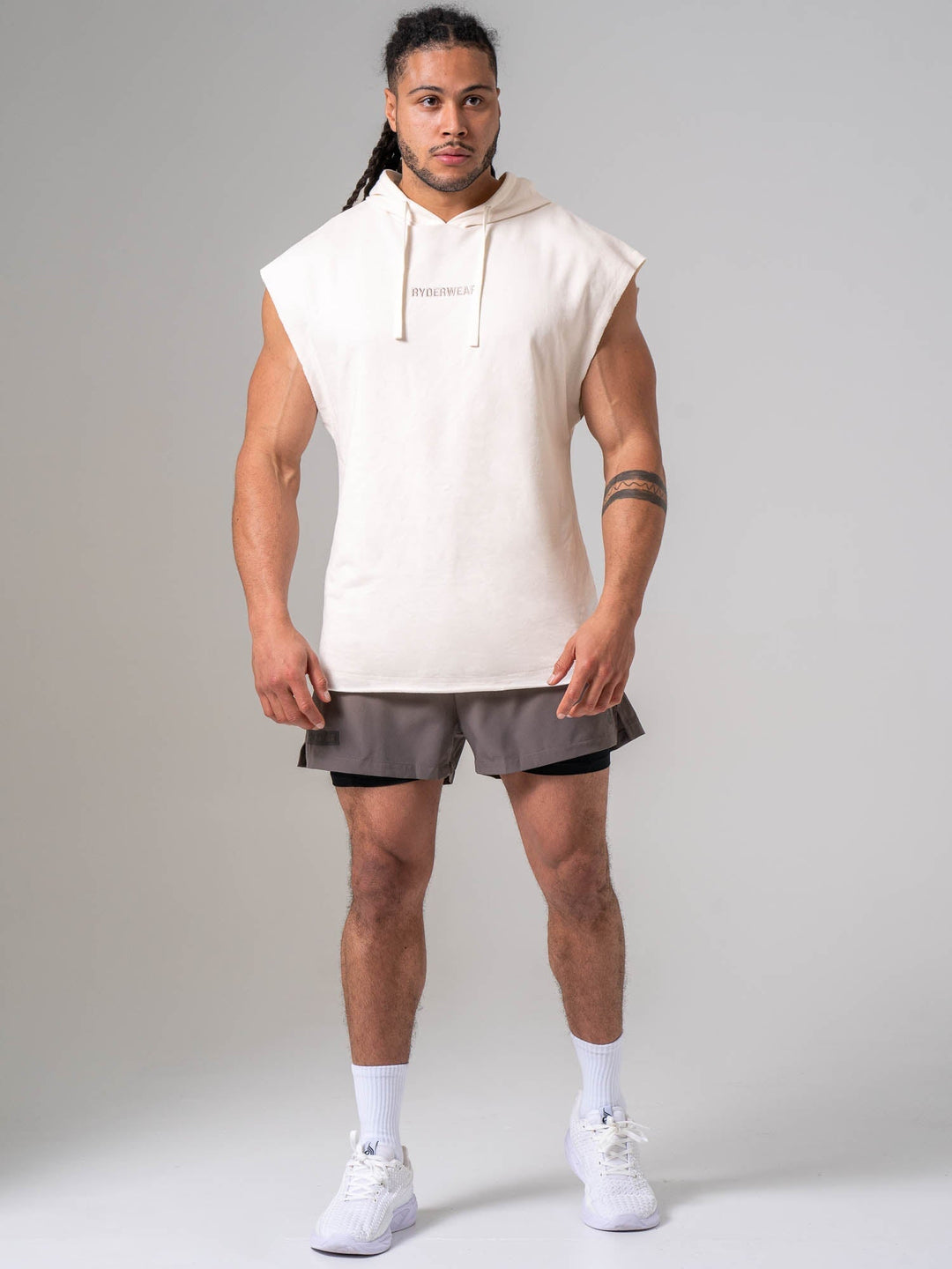 Pursuit Fleece Sleeveless Hoodie - Chalk Clothing Ryderwear 