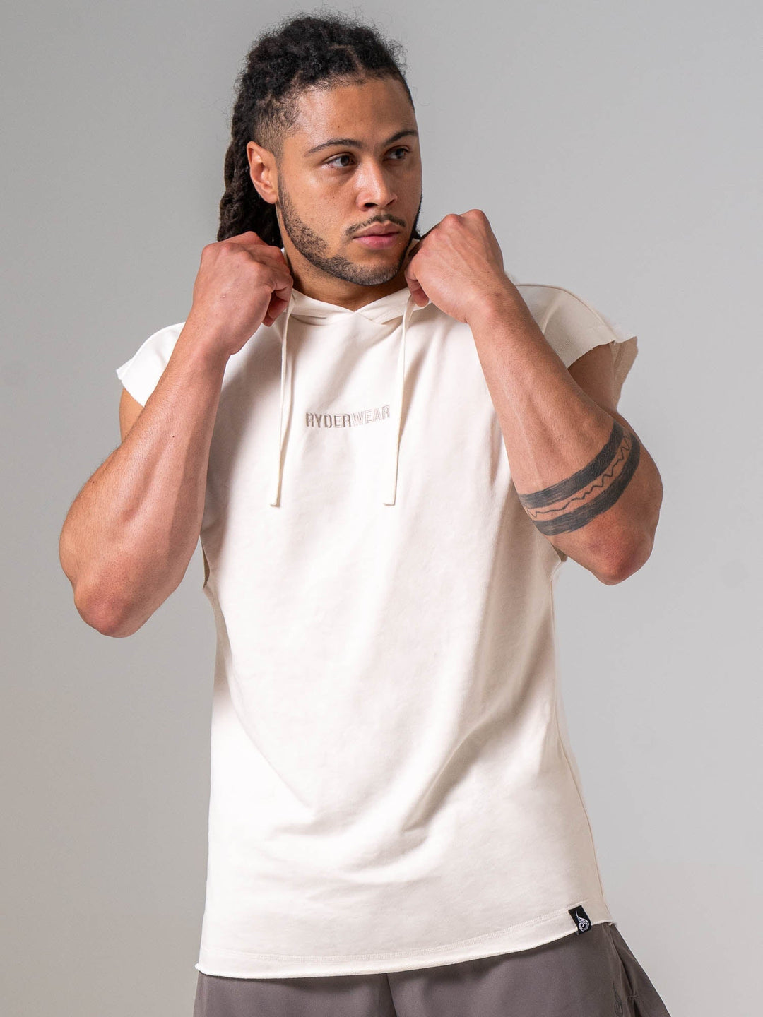 Pursuit Fleece Sleeveless Hoodie - Chalk Clothing Ryderwear 