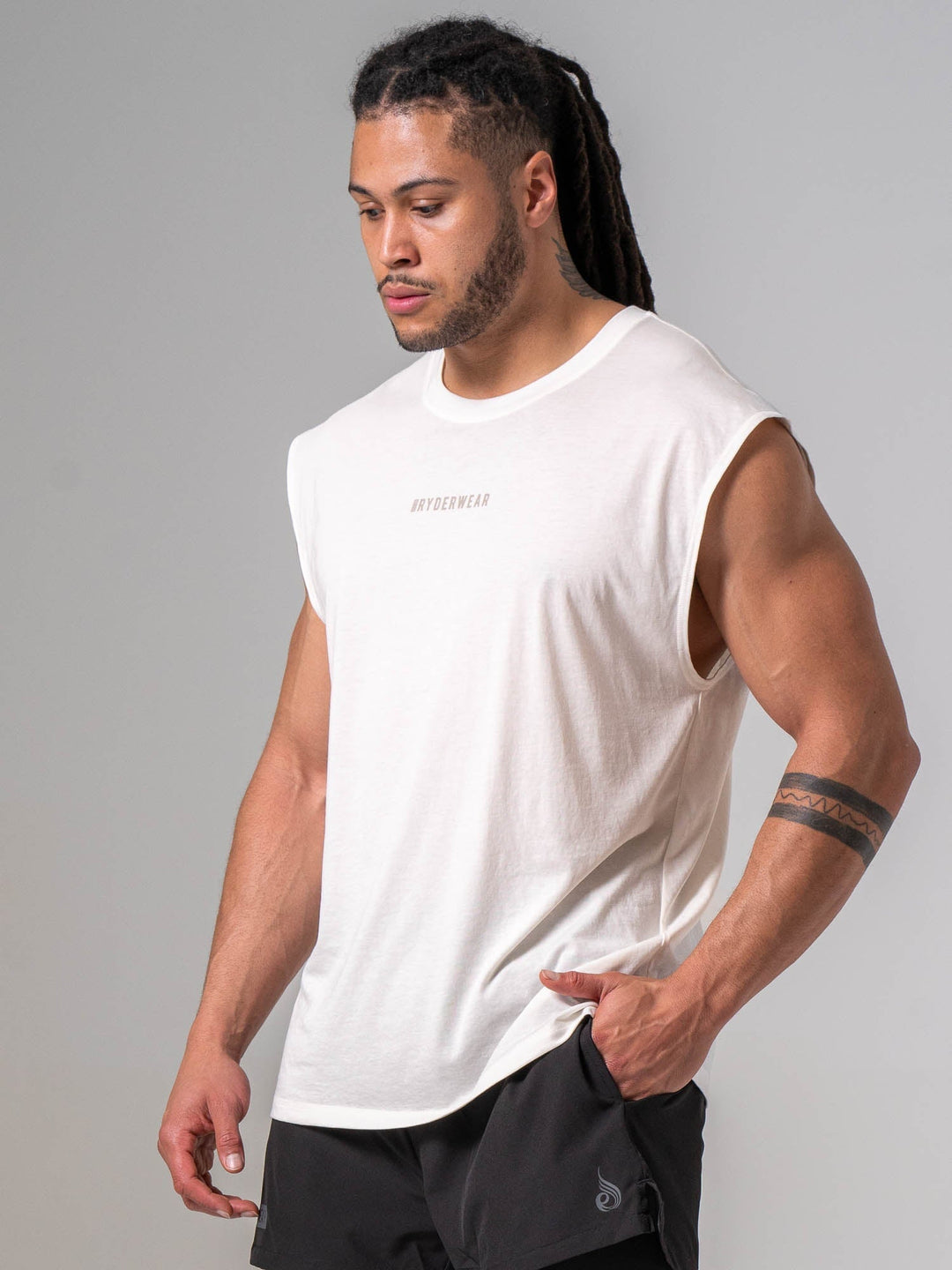 Pursuit Muscle Tank - Chalk Clothing Ryderwear 
