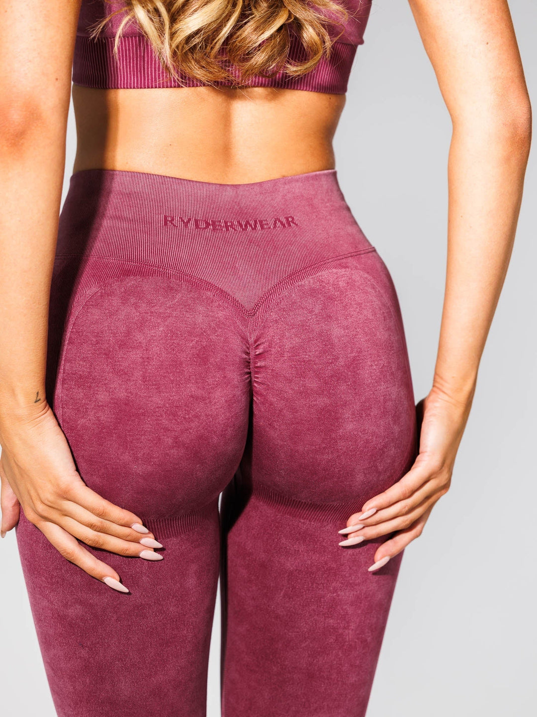 Stonewash Scrunch Seamless Leggings - Wine Stonewash Clothing Ryderwear 