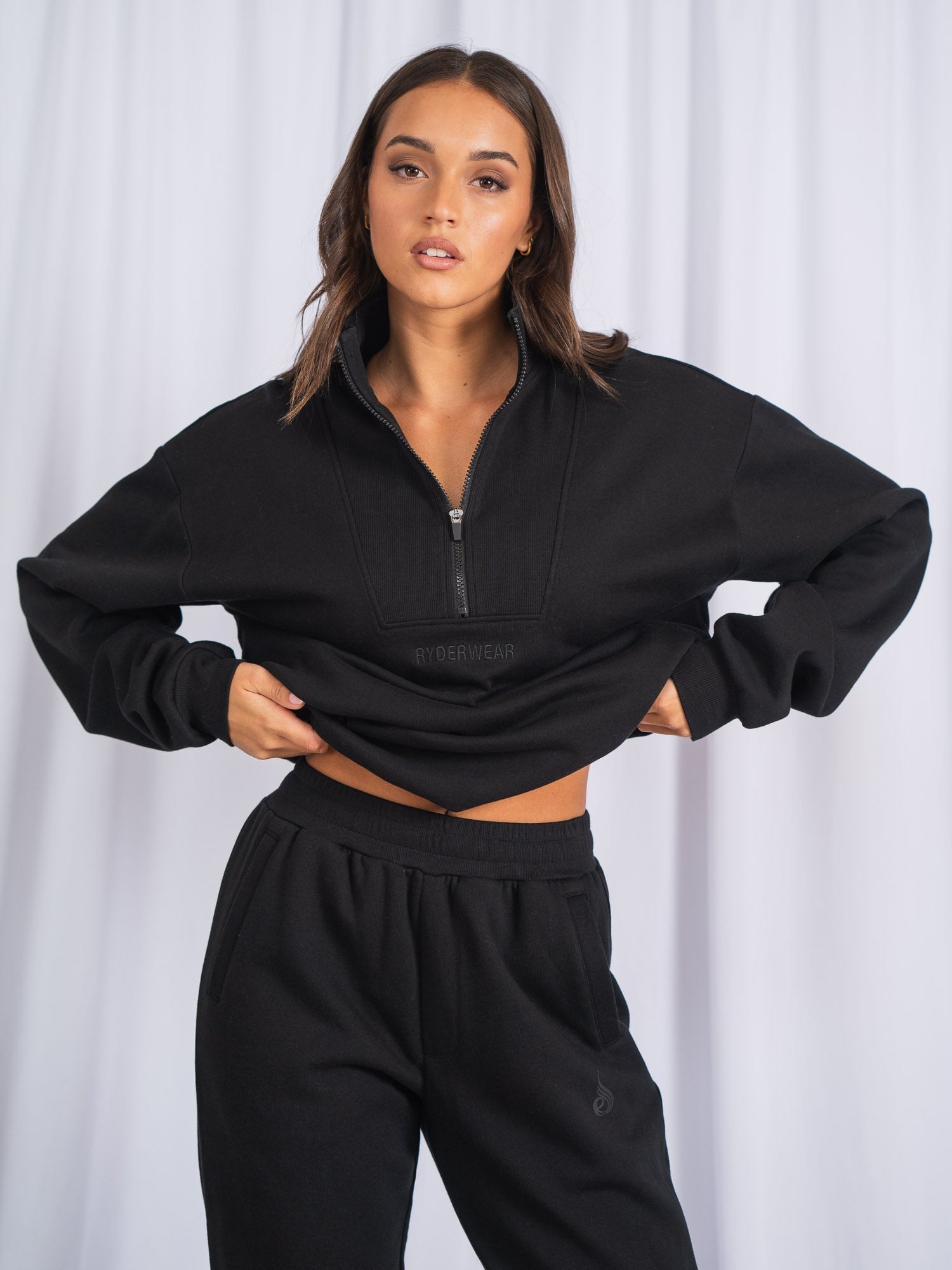 Unisex Half Zip Jumper - Black - Ryderwear