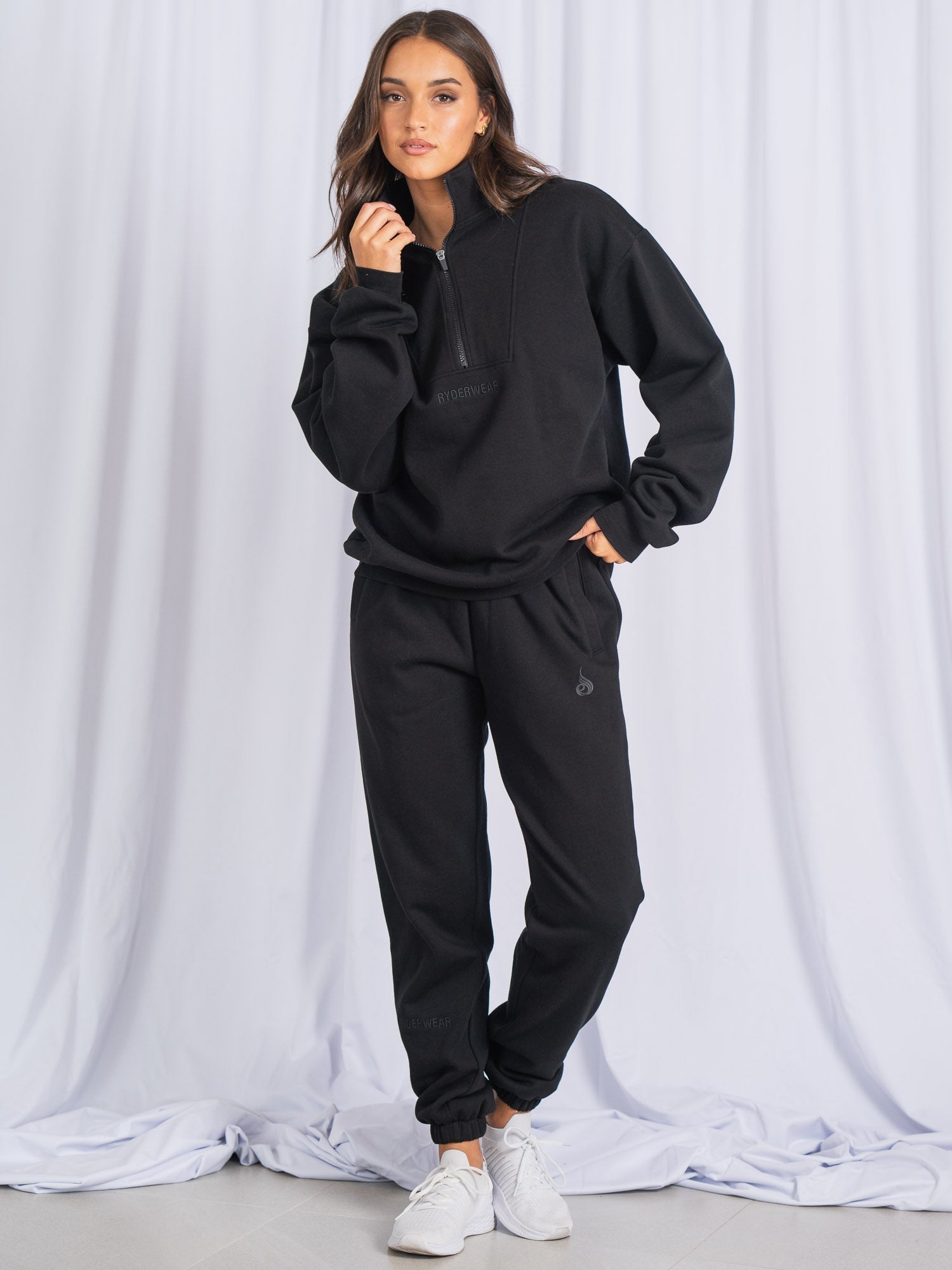 Unisex Half Zip Jumper - Black - Ryderwear