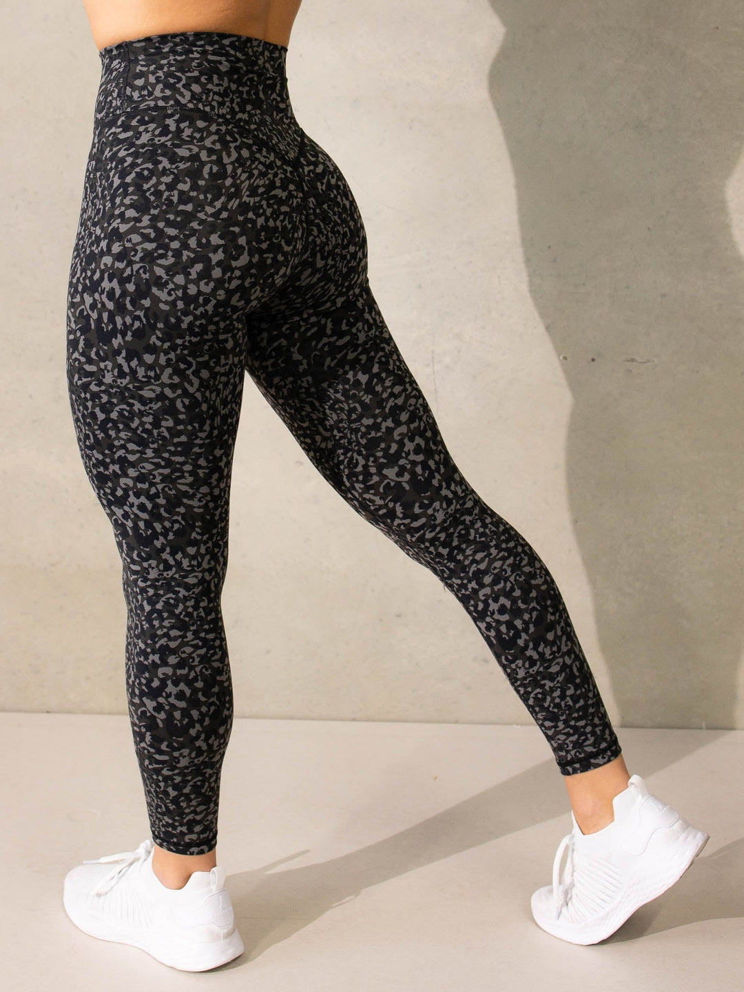 Empower High Waisted Leggings - Black Leopard - Ryderwear
