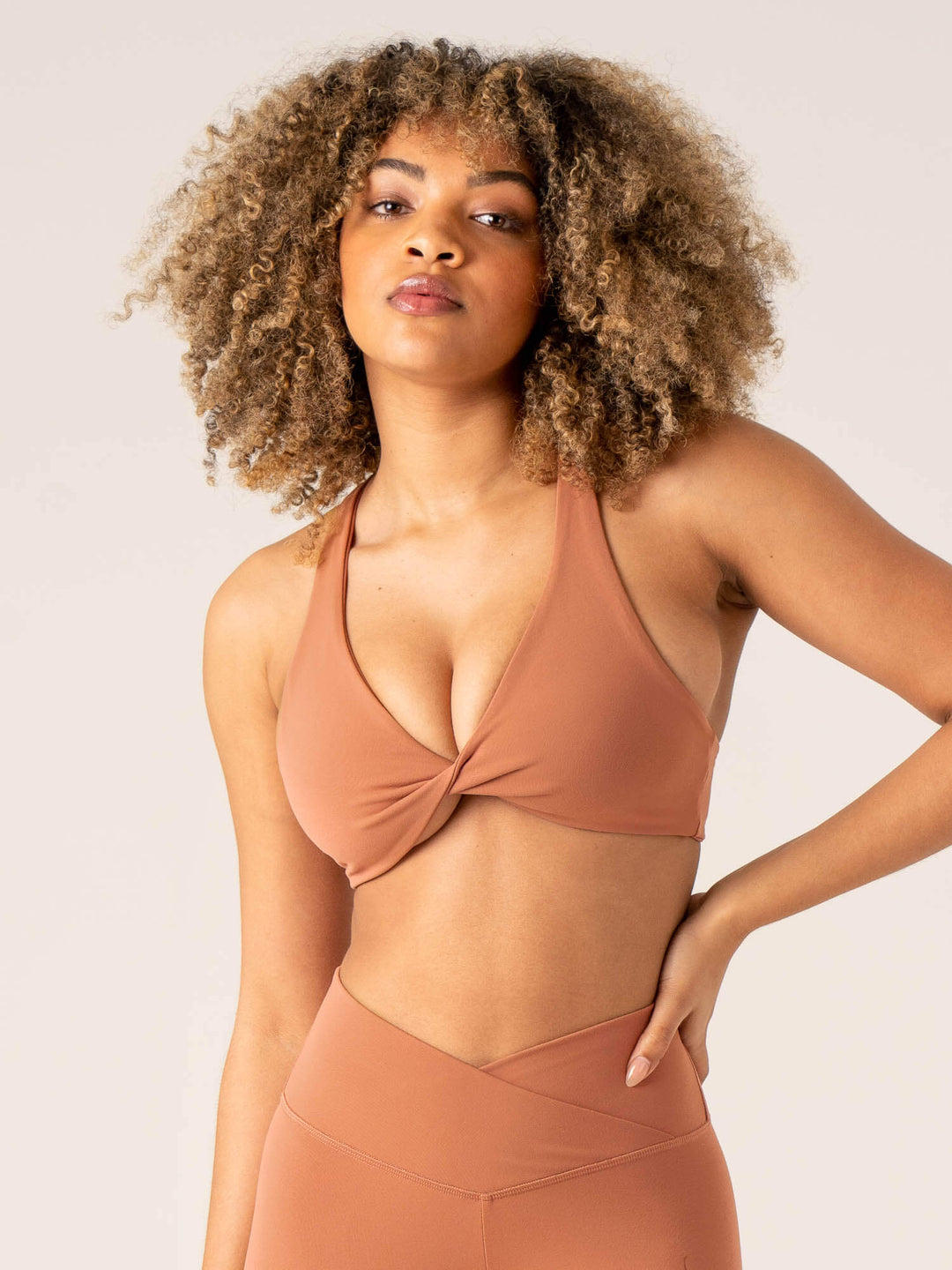 Momentum Twist Sports Bra - Clay Clothing Ryderwear 