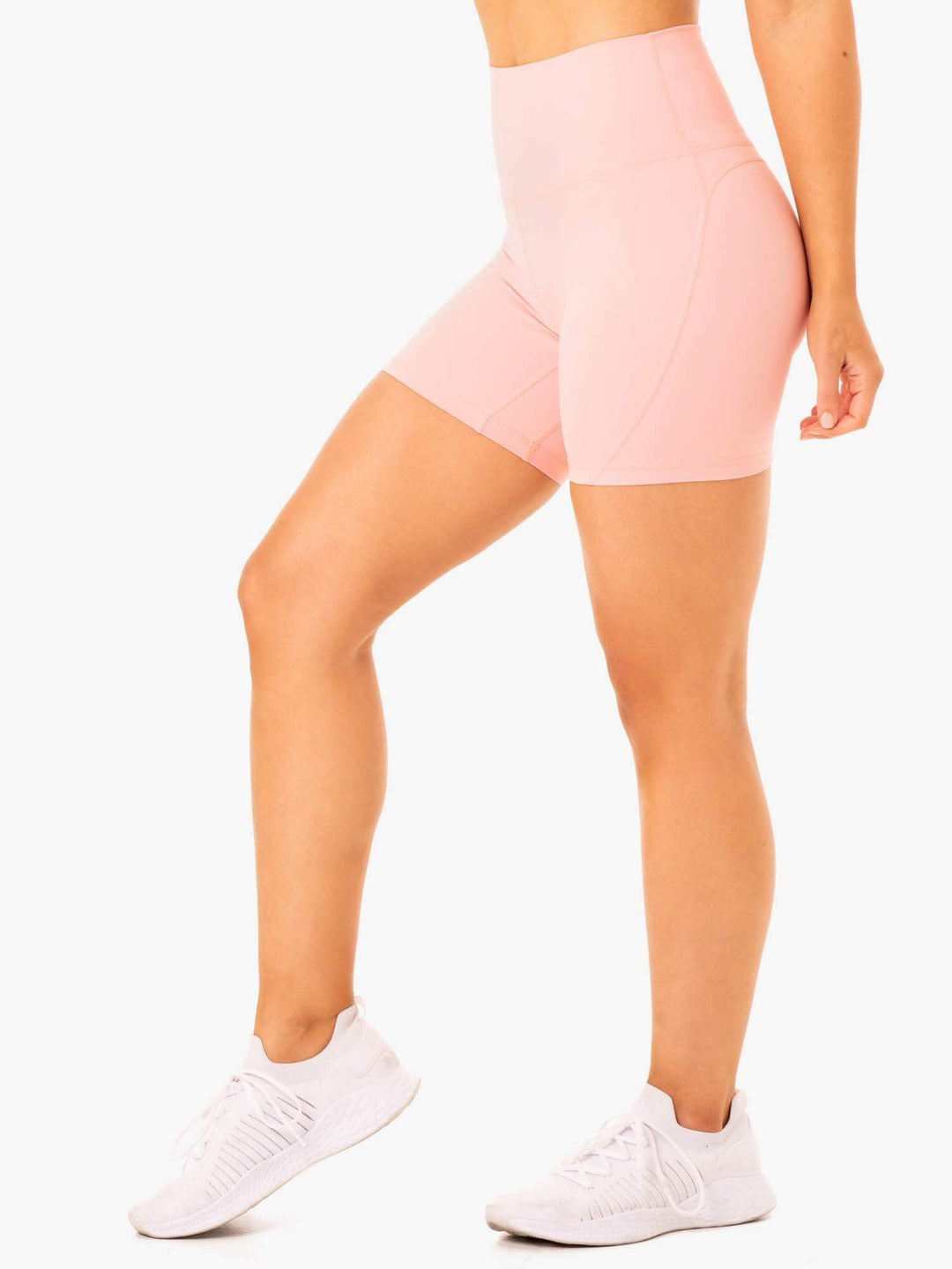 Women Outfits With Pale Pink Shorts