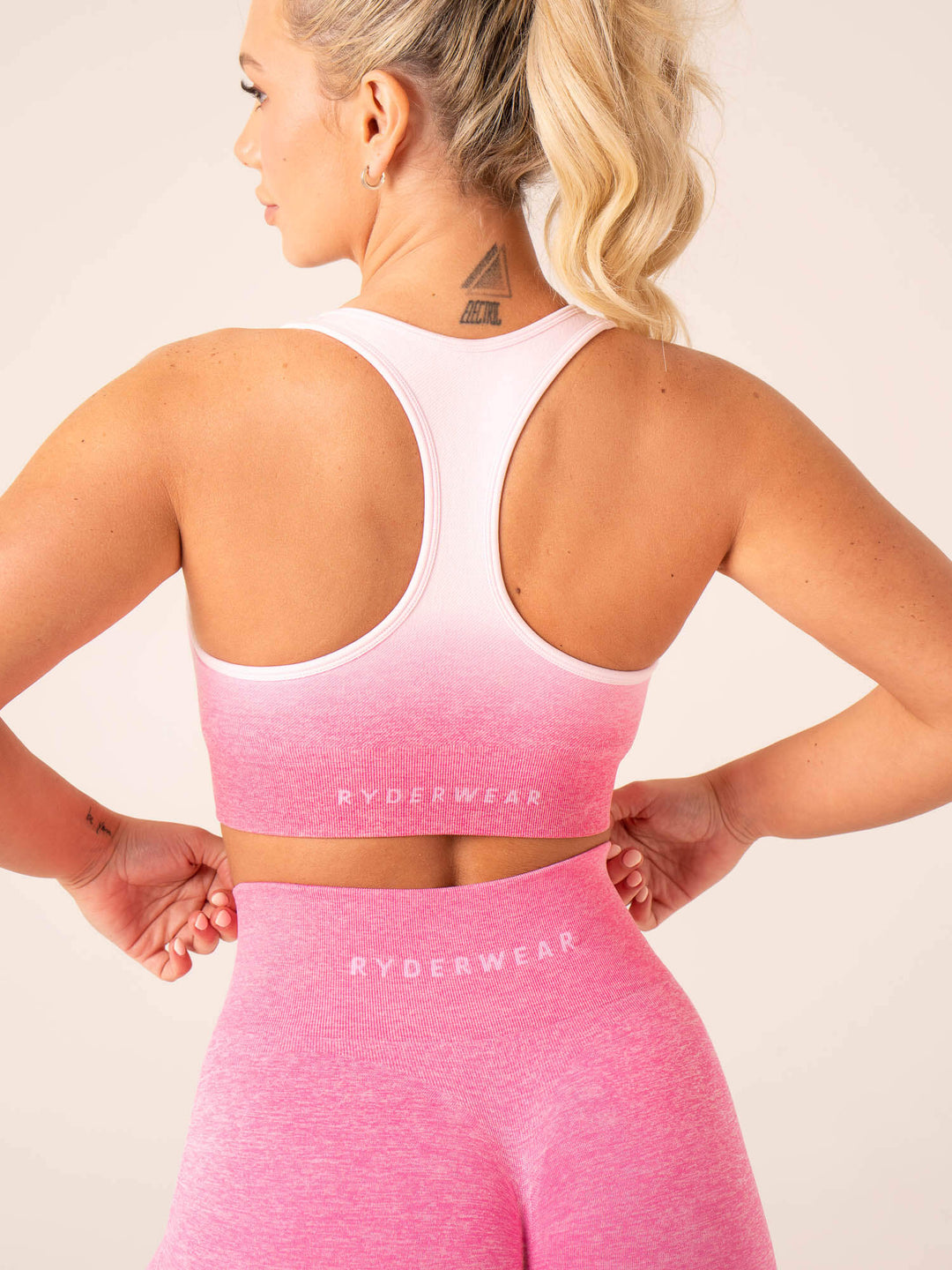Ombre Seamless Sports Bra - Musk Pink Ombre Clothing Ryderwear 