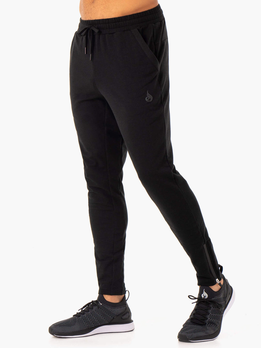 https://www.ryderwear.com/cdn/shop/products/optimal-gym-track-pant-black-clothing-ryderwear-862081_1080x.jpg?v=1643338442