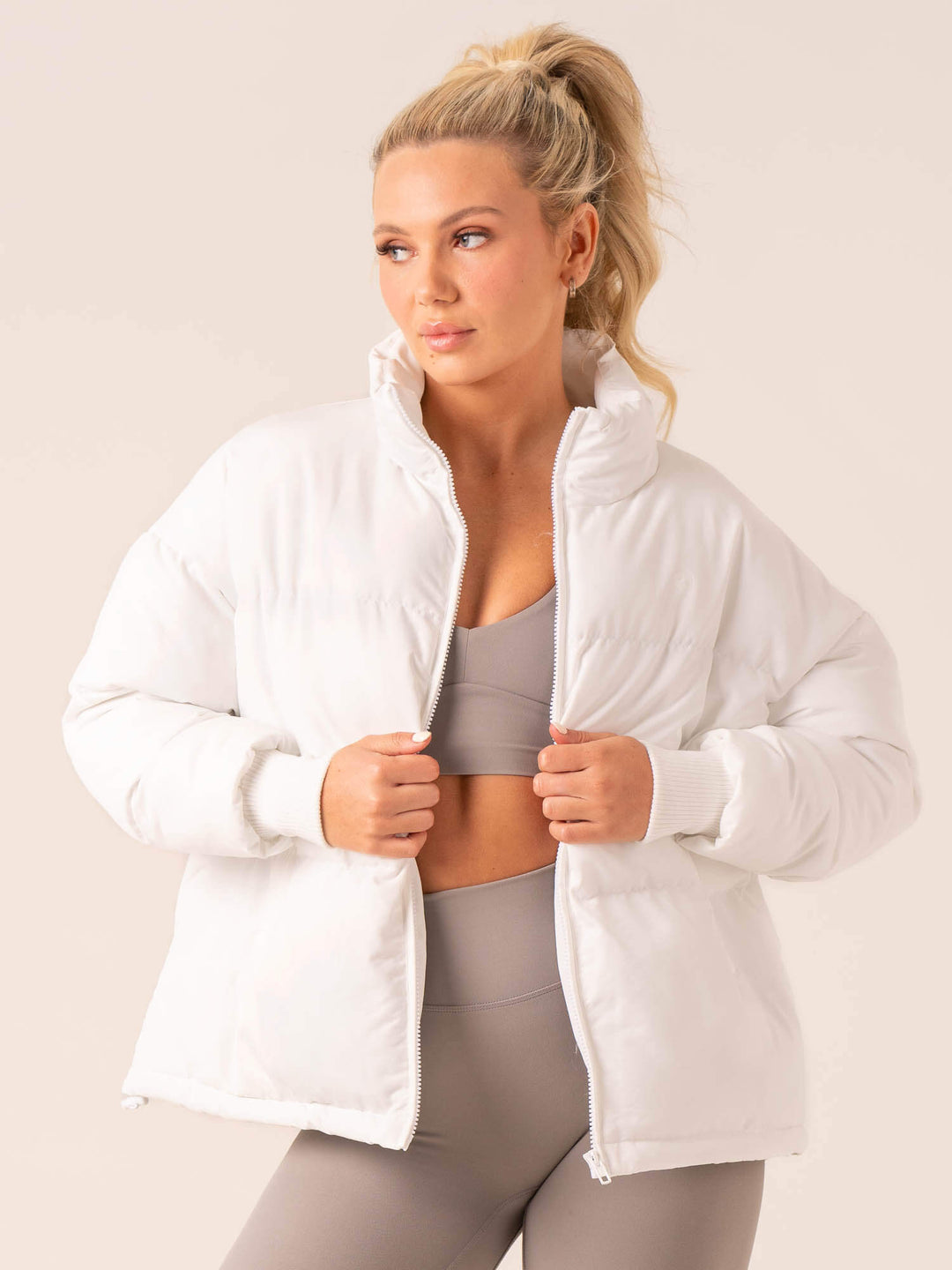 Pace Puffer Jacket - White Clothing Ryderwear 